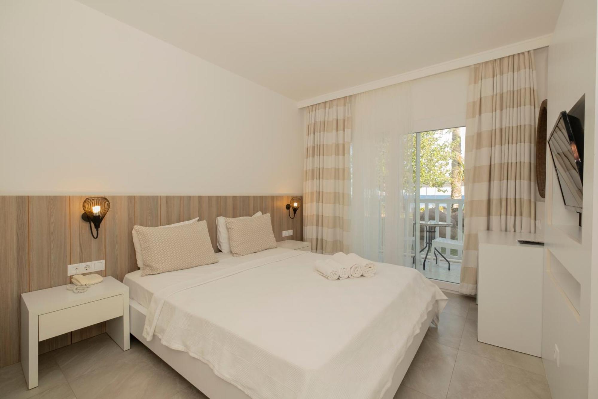 Ladonia Hotels Mio Mare Akyarlar Exterior foto